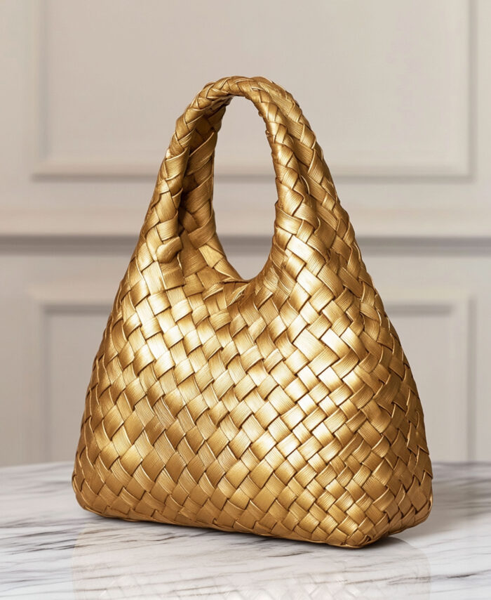 Bucket bags